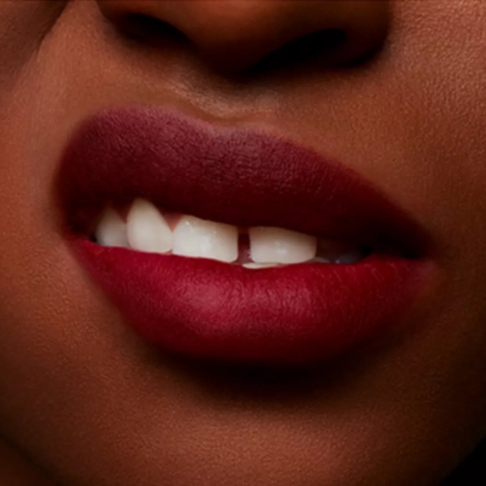 MAC Powder Kiss Liquid Lipcolour Make Love to the Camera - Picture 15 of 16